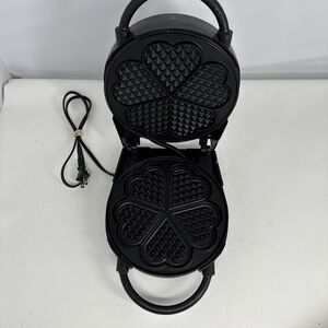 VillaWare Waffler Round 5 Heart Waffle Maker 3100 Chrome Tested  machine